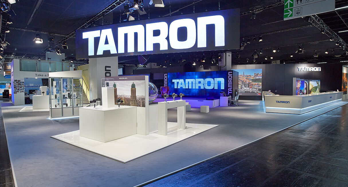 Messestand von Tamron